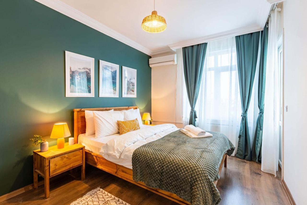 Flat With Excellent Location In Tesvikiye, Sisli Appartement Istanboel Buitenkant foto